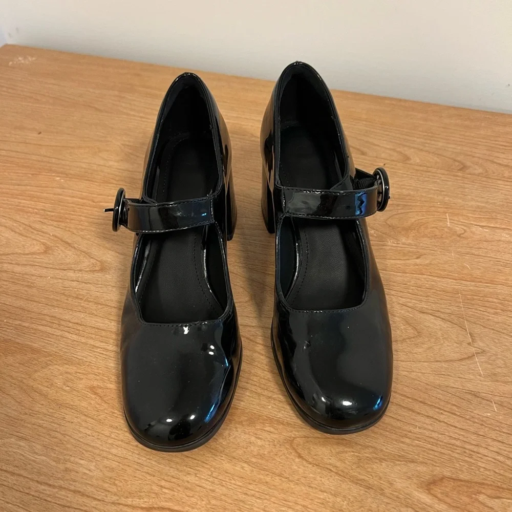 Dream Pairs Black Patent Mary Jane Block Heels - Picture 2 of 5